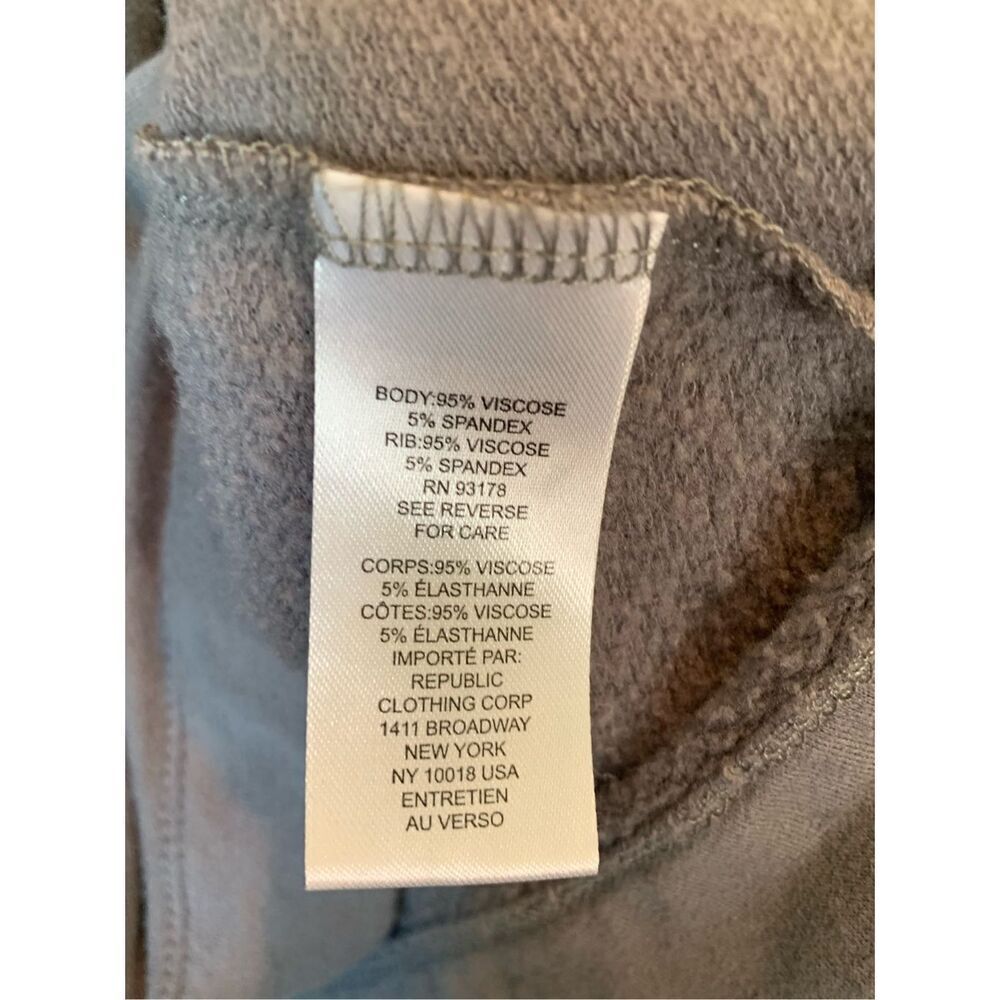 T Tahari Gray Ribbed Trim Sweatshirt 1X - Picture 5 of 5
